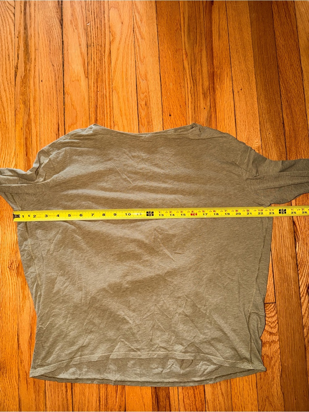 Lululemon Lightweight Olive Green Long Sleeve Top - Picture 3 of 5